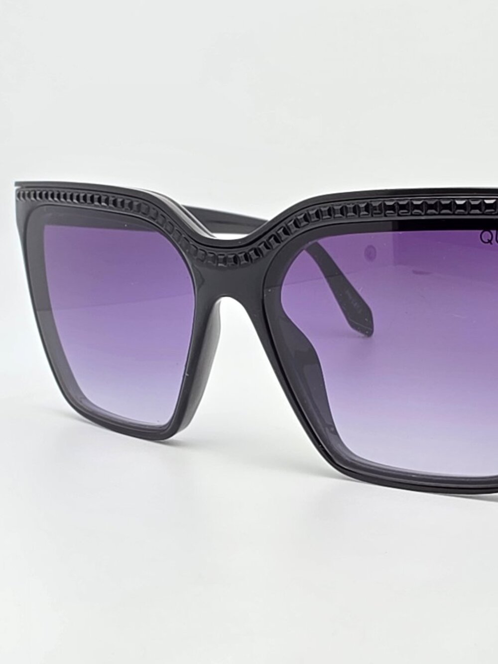 Quay Australia Level Up Bling Black Frame Smoke Gradient Lens Sunglasses 61mm